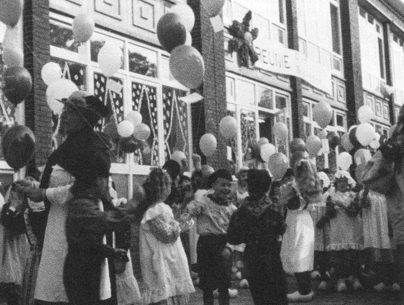 Ballonnenwedstrijden werden vaak met hulp van de Nutsspaarbank georganiseerd